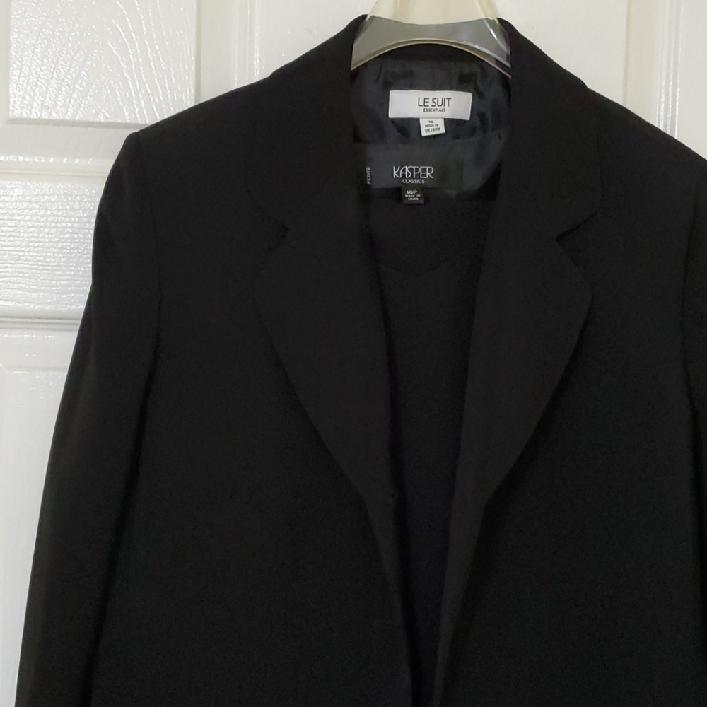 Kasper classics 4 piece suit